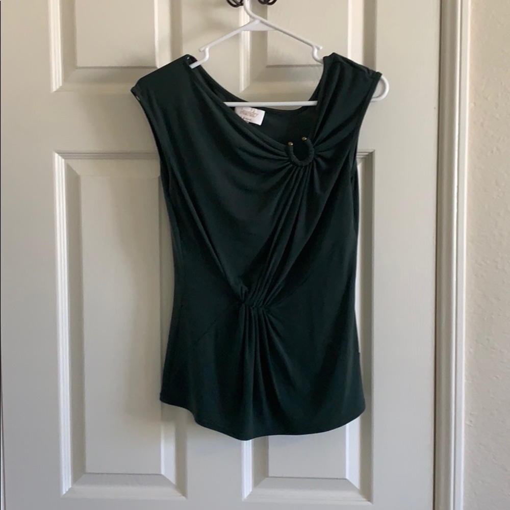 Laundry by Shelli Segal sleeveless blouse